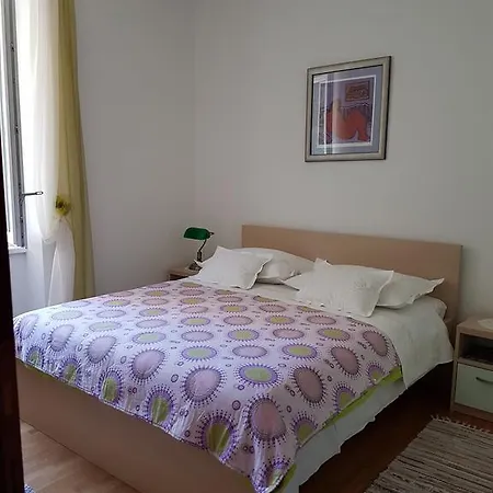 Viola Apartment