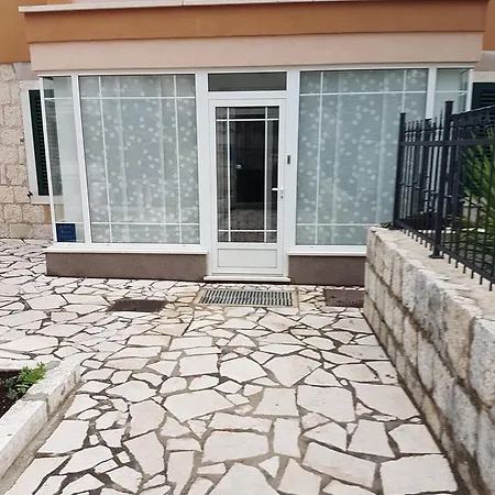 Apartment Viola